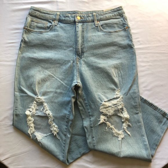 Universal Thread - Picture 4 of 12